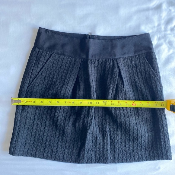 LOFT Black Textured Mini Skirt - Picture 4 of 5